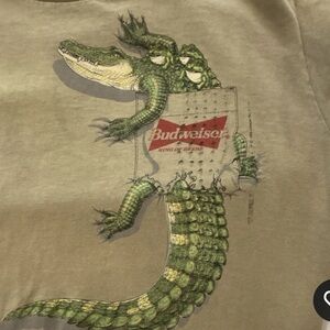 Budweiser 1996 Alligator graphic men’s vintage tshirt.
